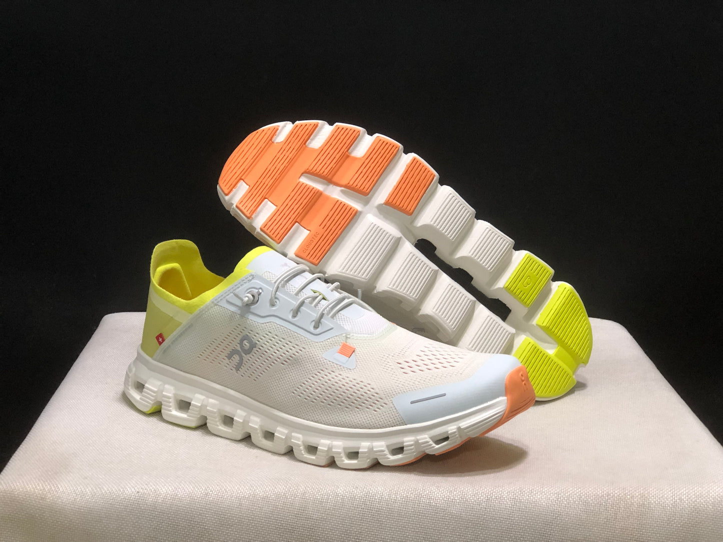 Cloudventure "White-Lime