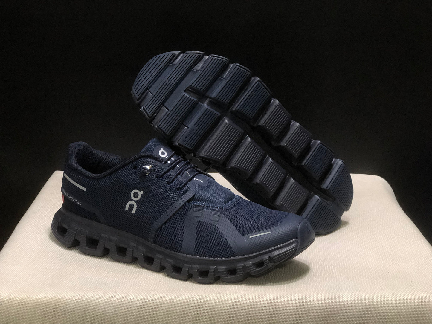 Cloudventure "Navy-Black"