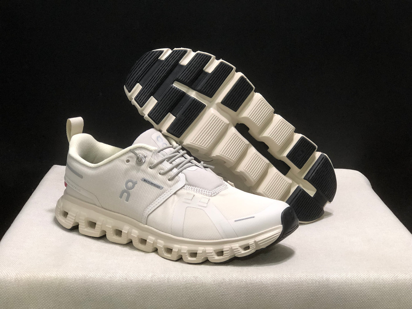 Cloudventure "Off White"