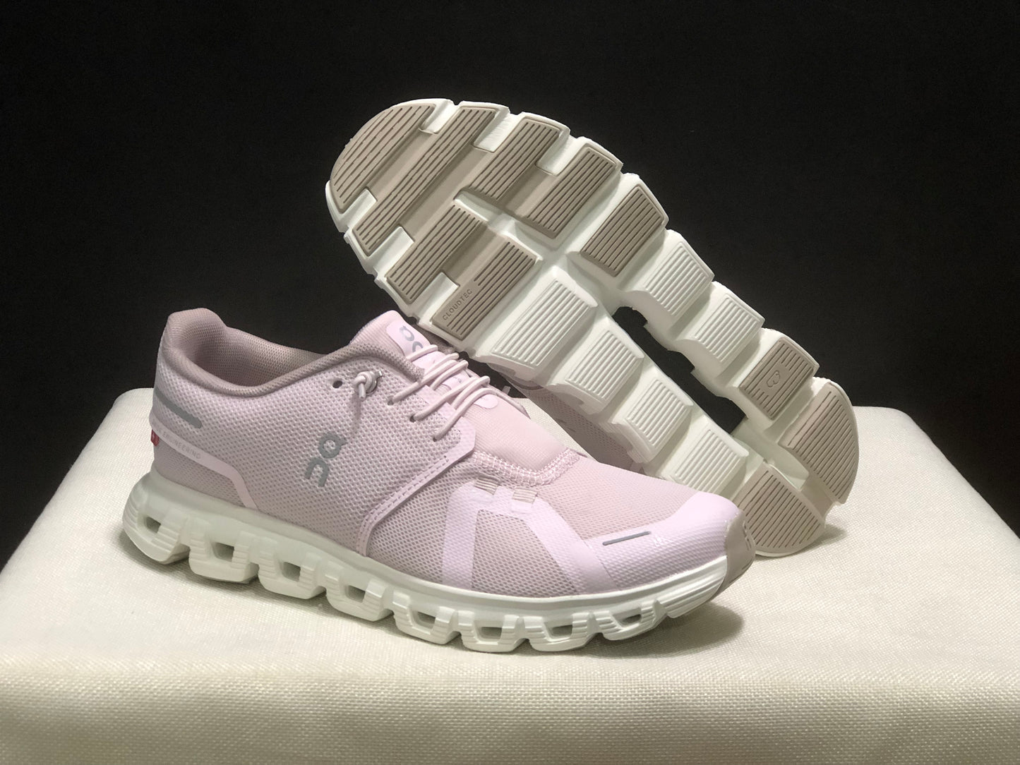 Cloudventure "Light Pink"