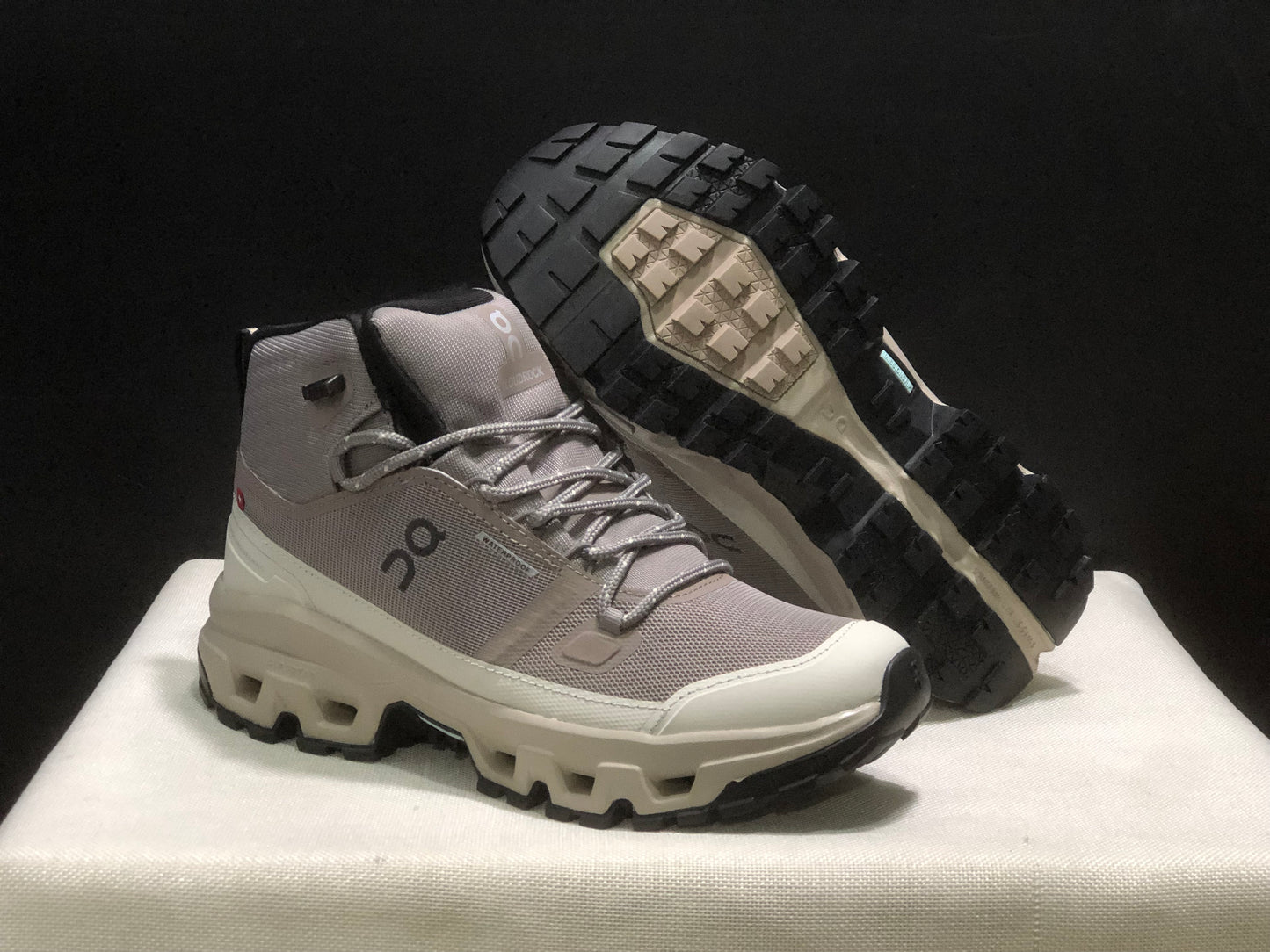 Cloudrock "Light Grey"
